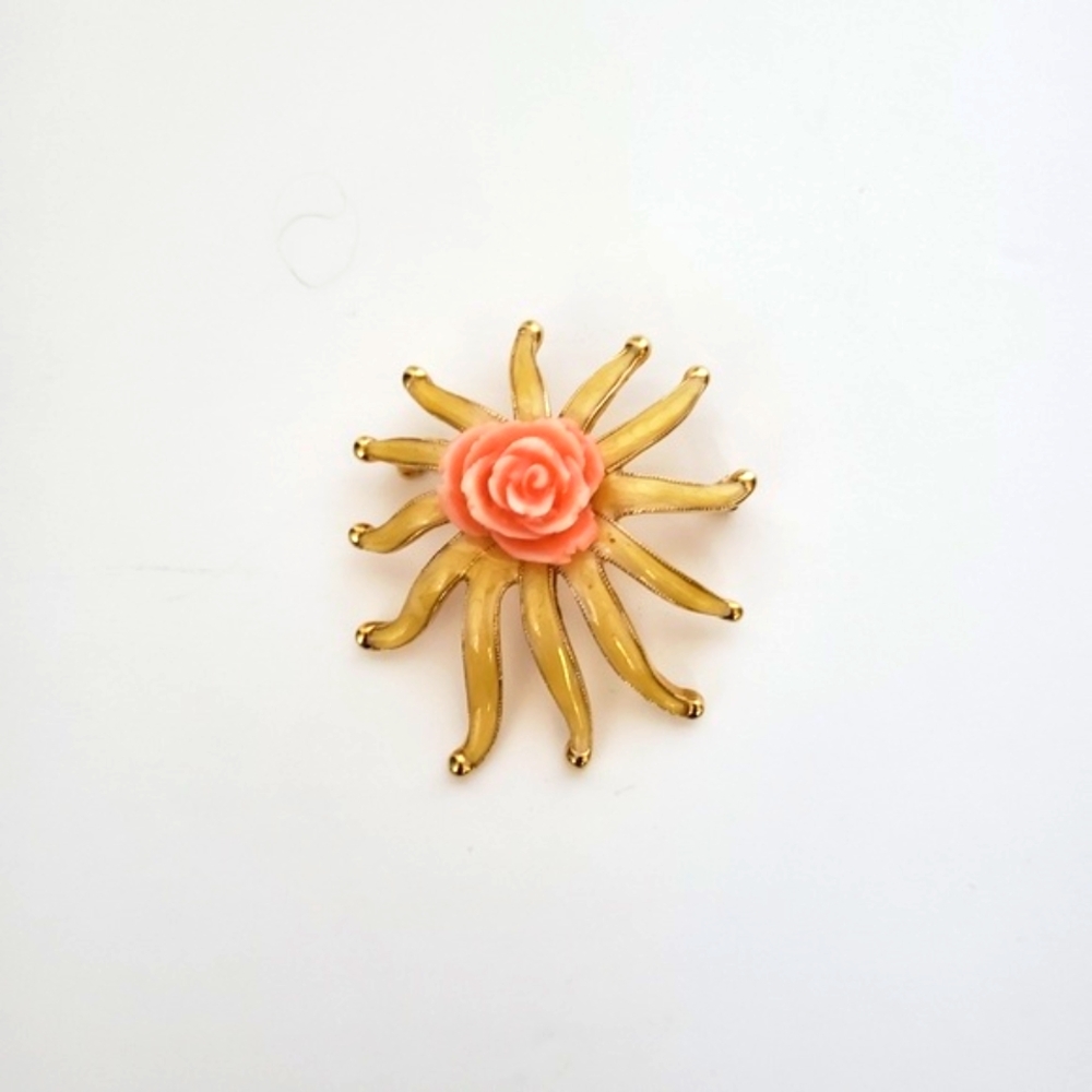 Banana republic flower brooch